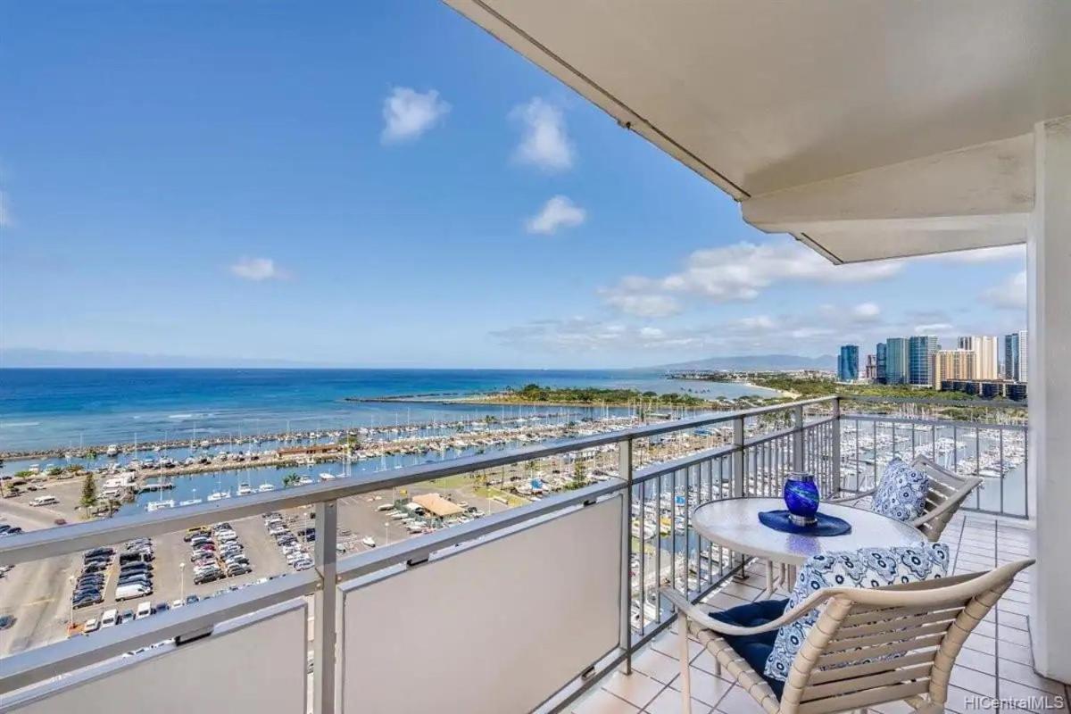 Ilikai #1743 Panoramic Views On Waikiki Beach Aparthotel Honolulu Buitenkant foto