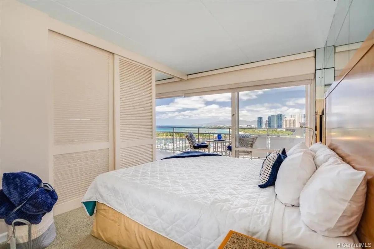 Ilikai #1743 Panoramic Views On Waikiki Beach Aparthotel Honolulu Buitenkant foto